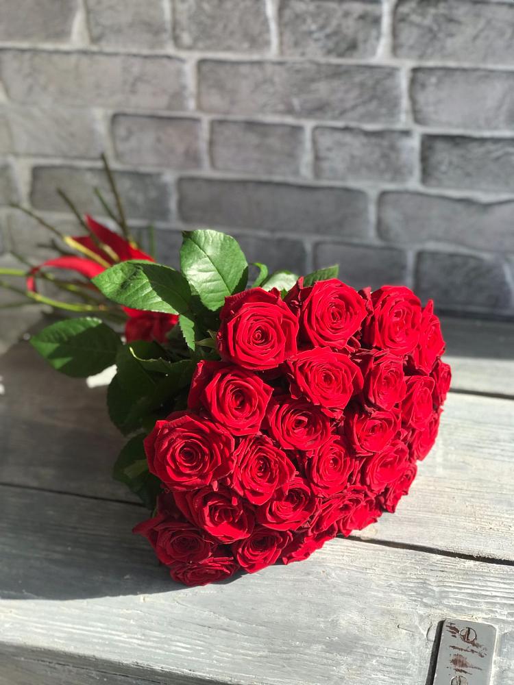 Букет Красные розы Фридом в Княгинино