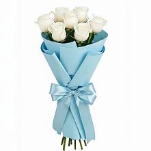 Букет 7 белых роз Проуд в Княгинино