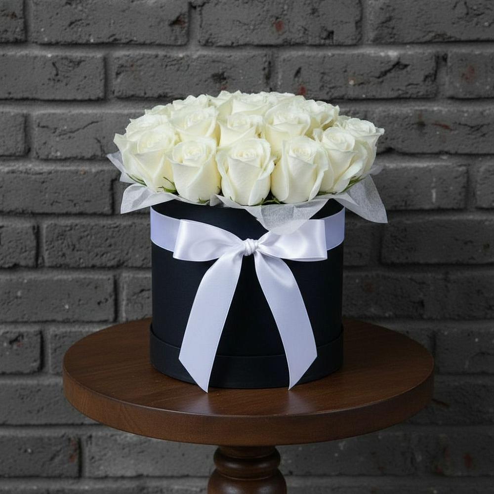 Цветочная композиция из Розы в шляпной коробке в Княгинино