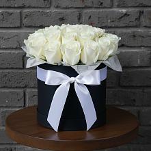 Цветочная композиция из Розы в шляпной коробке в Княгинино